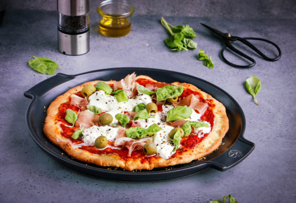 Prosciutto and Burrata Pizza